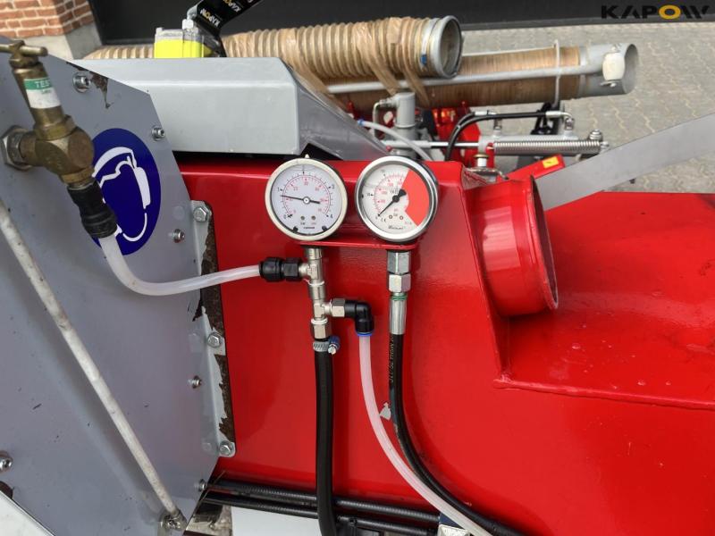 Timan Tornado-400 sweeper/vacuum machine 10