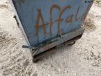 Tipping container for pallet forks 11