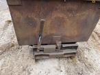 Tipping container for pallet forks 10