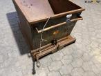 Tipping container 9