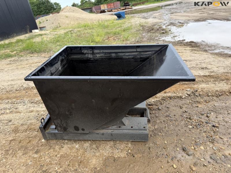 Tippo 300 black container 4