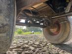 Tipper truck 32