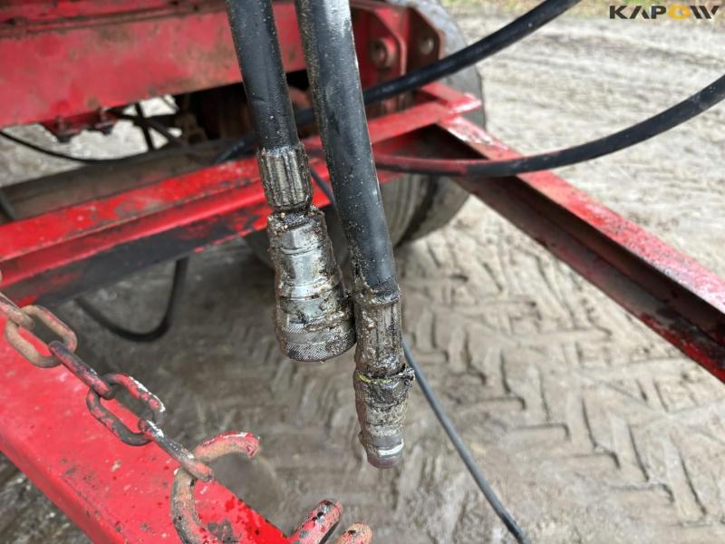 Tipper with drying channel 39