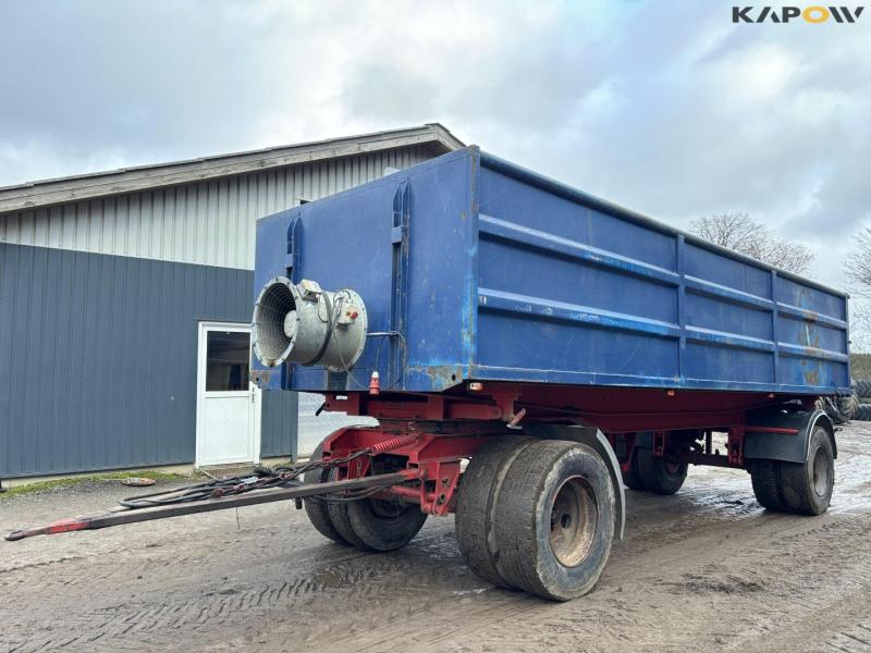 Tipper with drying channel 1