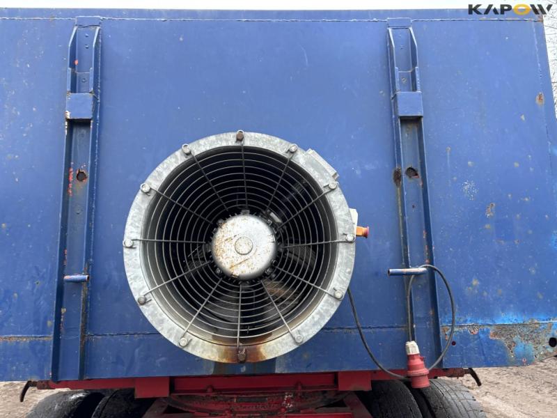 Tipper with drying channel 13