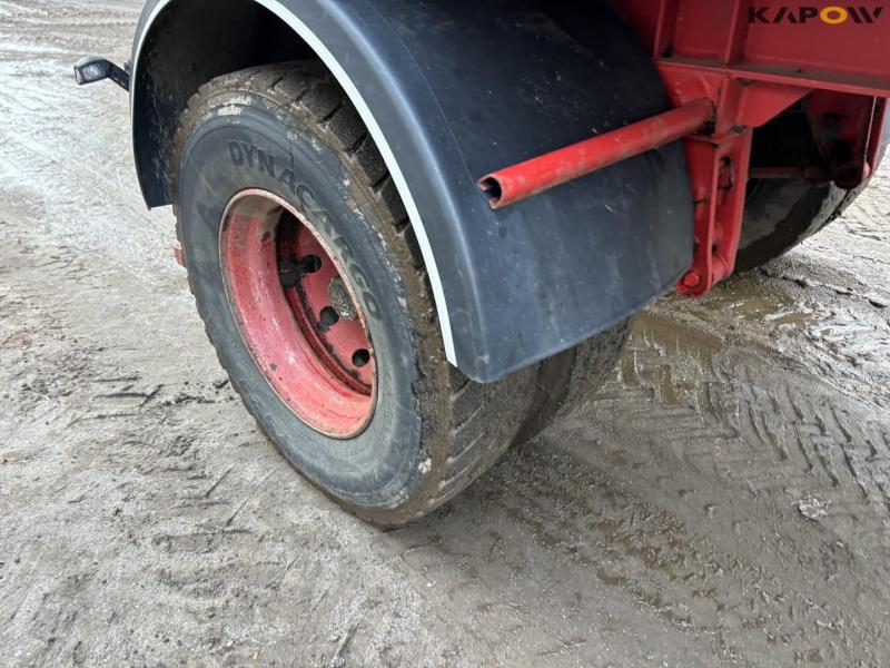 Tipper with drying channel 31