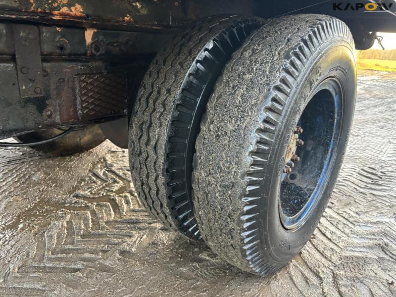 Tipper truck with drying channels 23