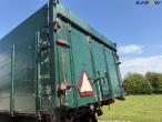 Tipper with trailer hitch 9