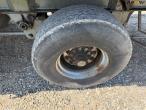 Tipper with trailer hitch 37