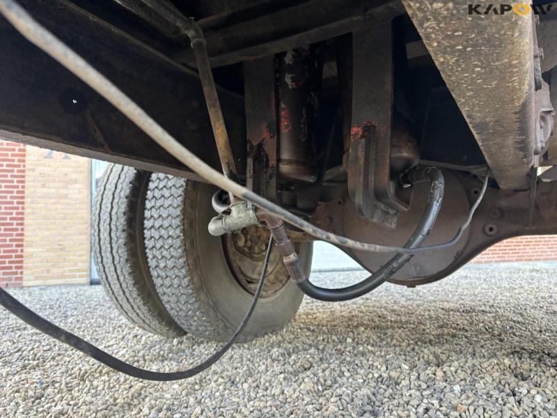 Tipper truck for grain drying 16