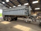 Tipper/tipper trailer 2
