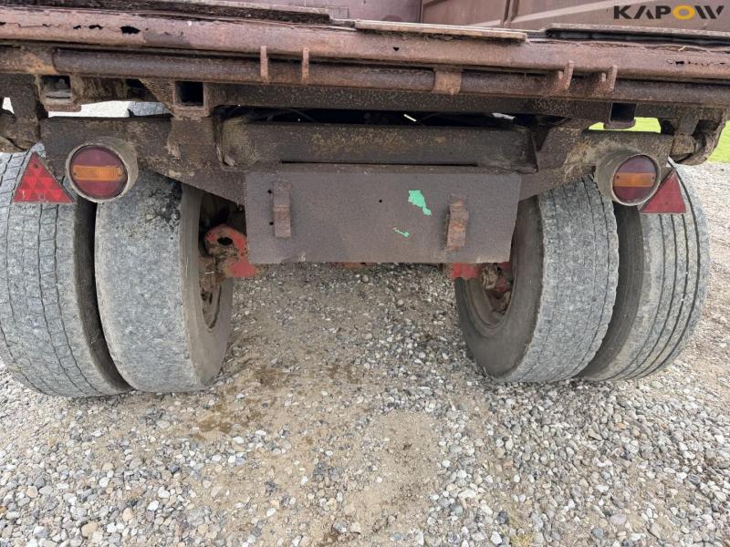 Tipper truck 28