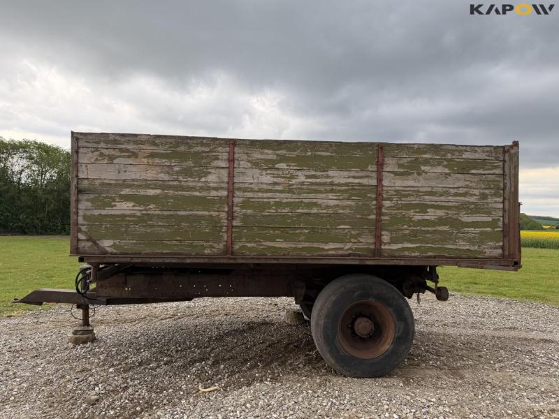Tipper truck 8