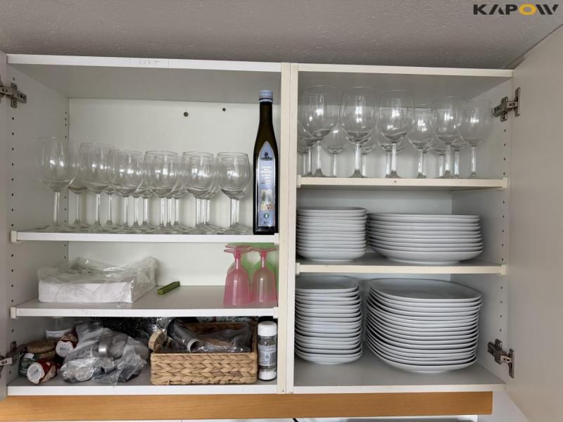 EMPTY THE KITCHEN 5