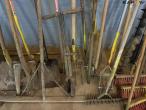 Clear the wall of tools 10