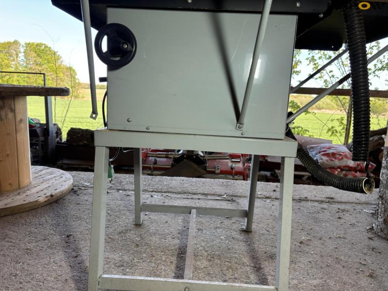 Toolmate TS250 table saw 23