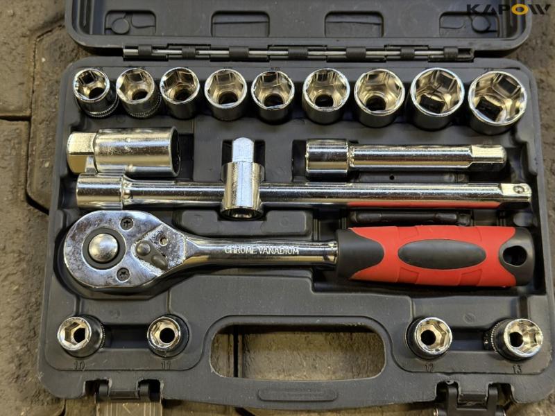 Socket wrench set 2 pcs. and welding helmet 7