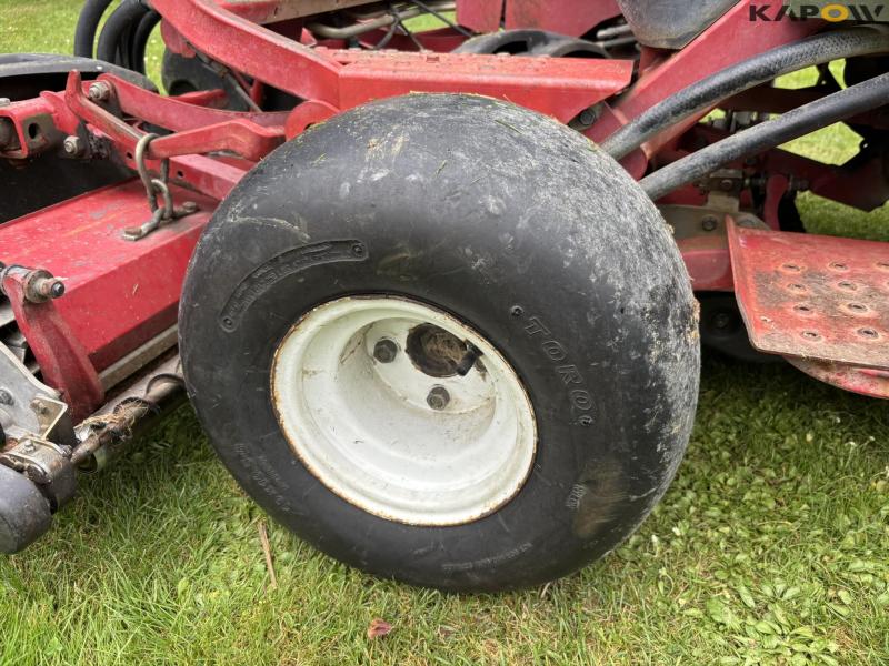 TORO Greensmaster 32 cylinder mower 43