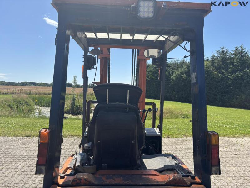 Toyota 02-5 FD25 forklift 33