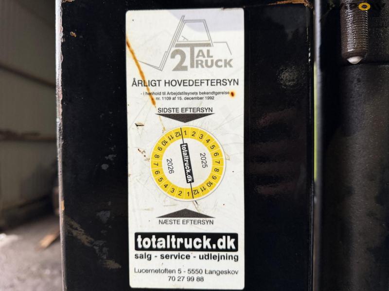 Toyota 42-7FGF25 forklift 26