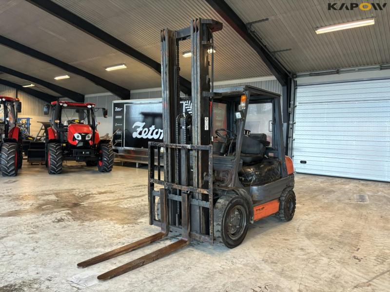 Toyota truck FD 30 1