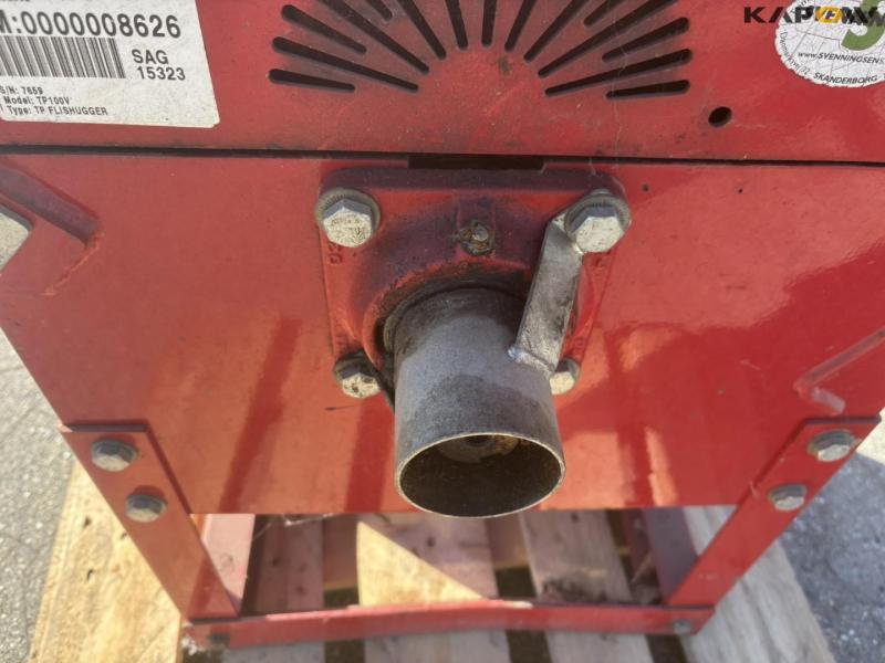 TP 100V woodchipper with a-frame 23