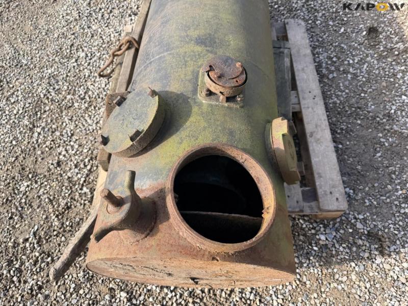 Wood gas generator 11