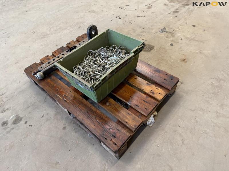 Drawbar and split ring 5