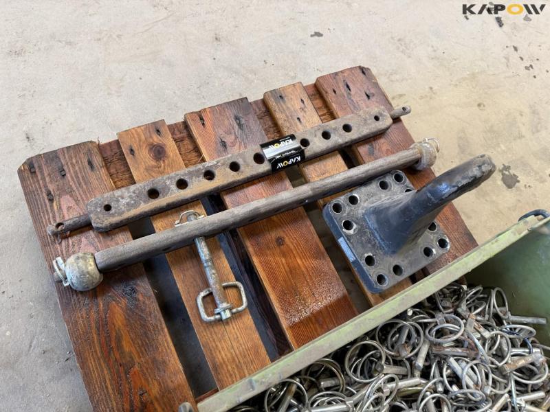 Drawbar and split ring 9