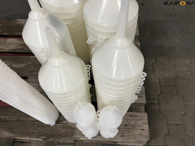 Funnels - 4 different sizes - New 10