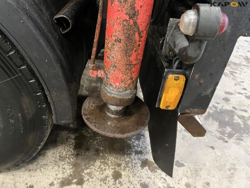 Trailer with crane 28