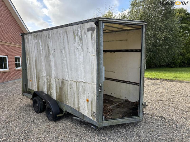 Trailer - Without registration certificate 3