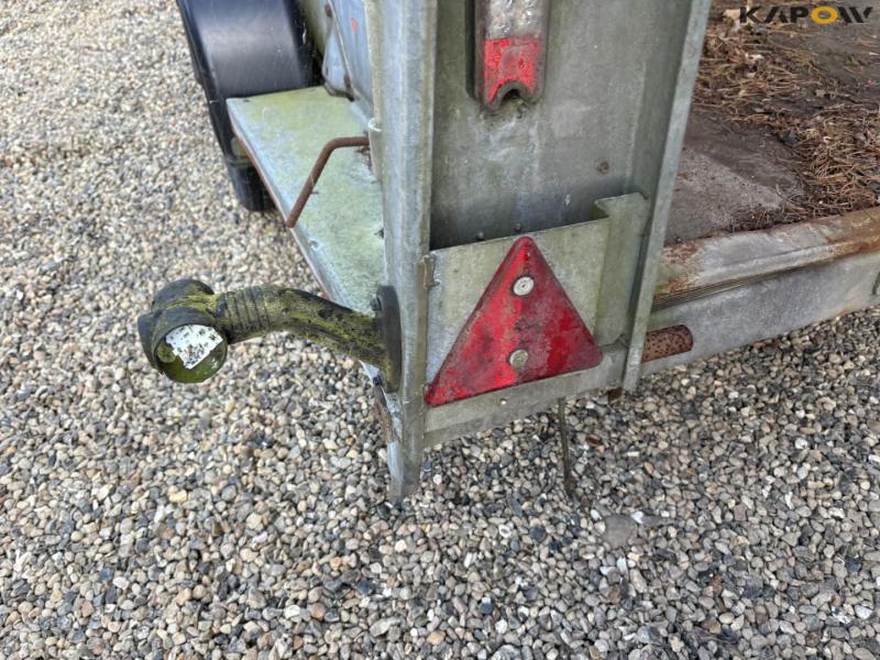 Trailer - Without registration certificate 18