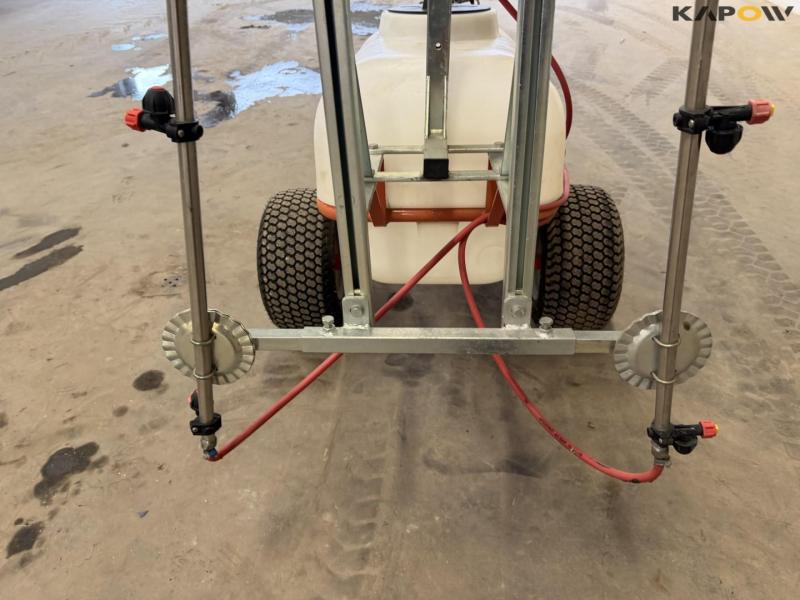 Trailer sprayer with petrol engine 19
