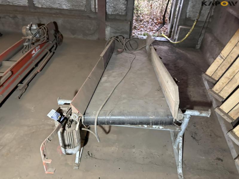 Conveyor belt 2.4 meters 2
