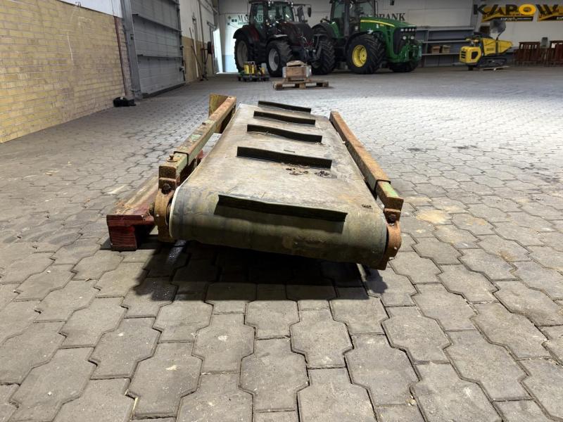 Conveyor belt 4