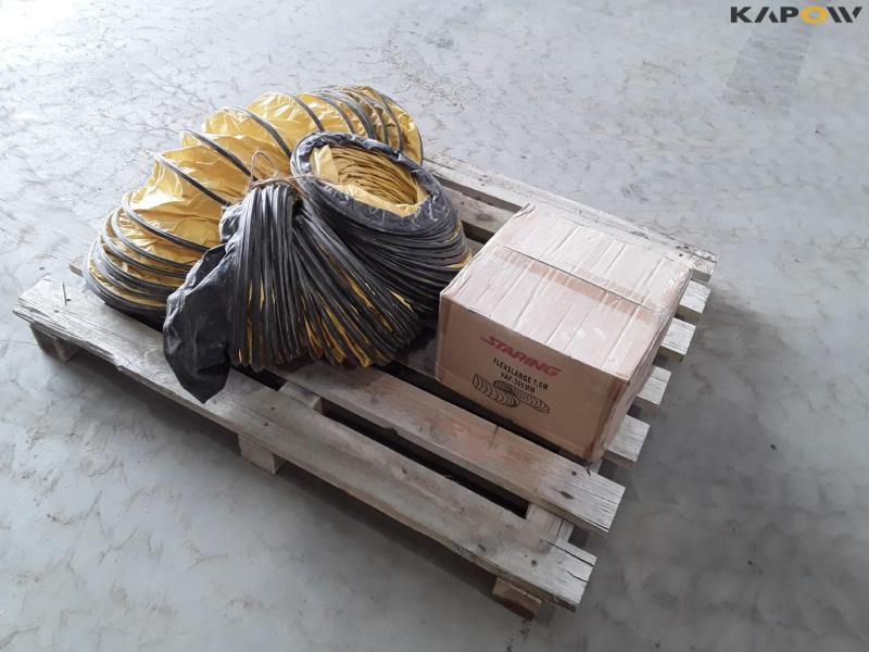 Three flexible hoses 4