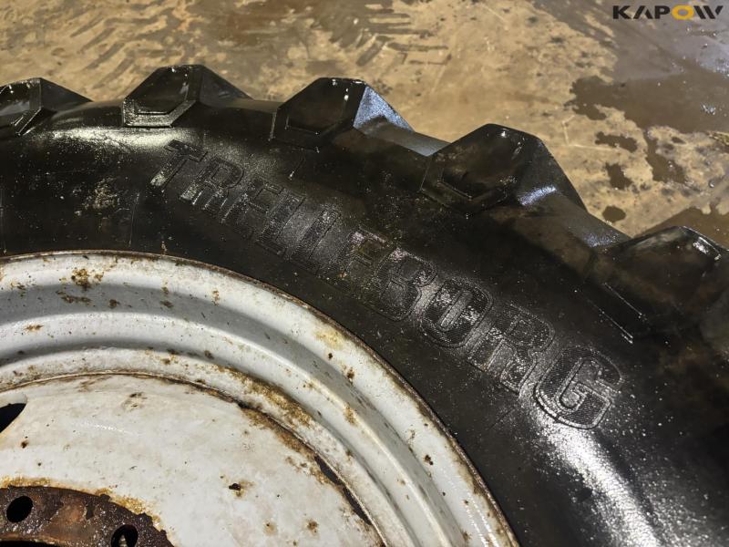 Trelleborg 600/65-R34 wheels 9