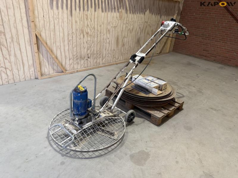 Tremix G Combi E concrete screed 1