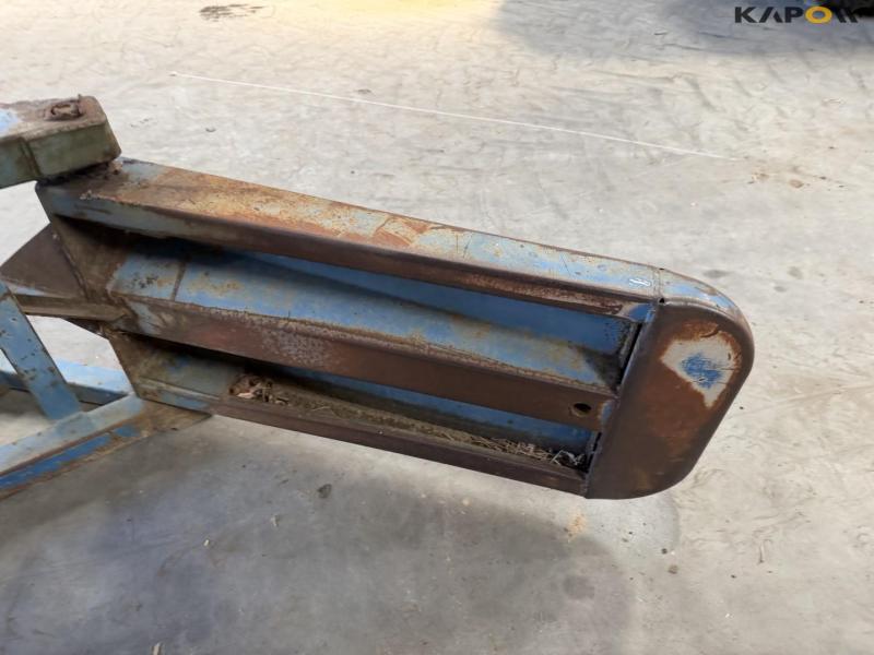 Trima bale clamp with Hydrema hitch 14