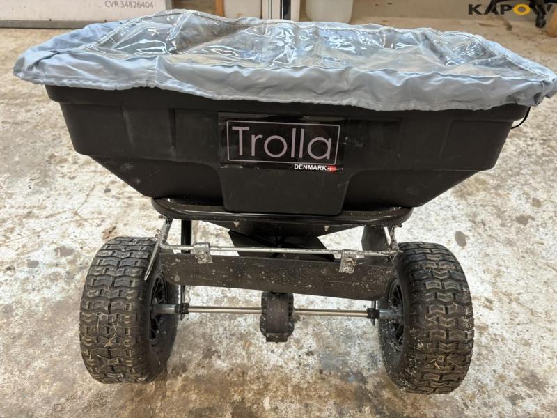 Trolla salt spreader 13