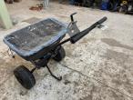 Trolla salt spreader 7