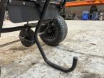 Trolla salt spreader 23