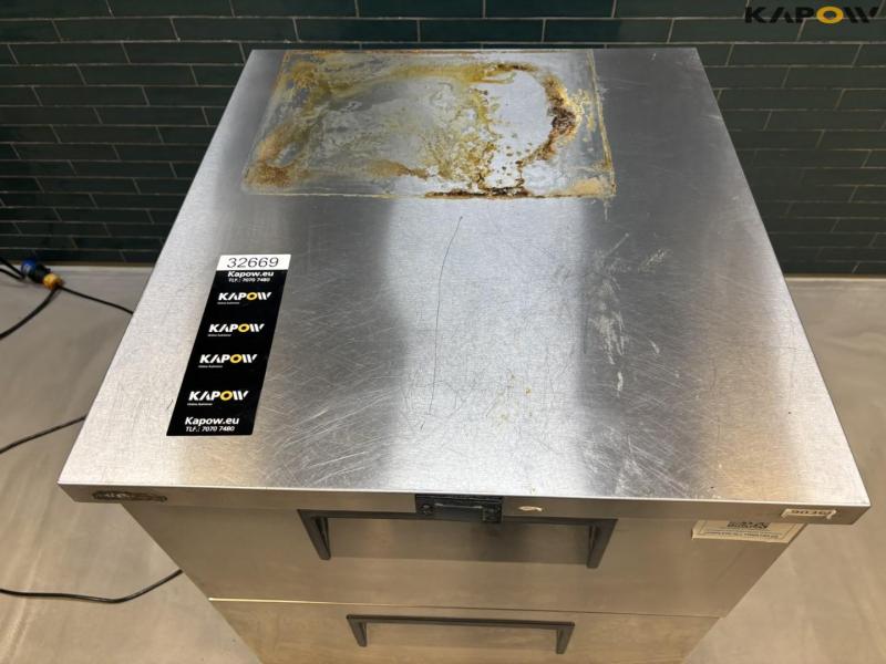 True Freezer freezer table 14