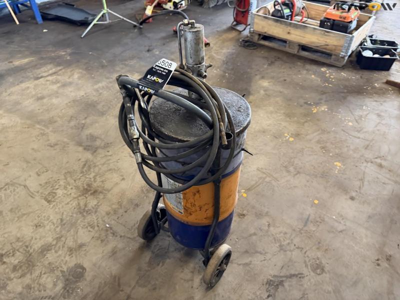 Air pressure lubricator 5