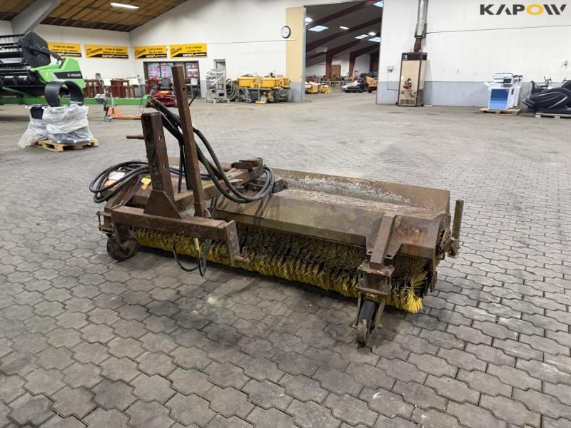 Tuchel sweeps broom with three points 5