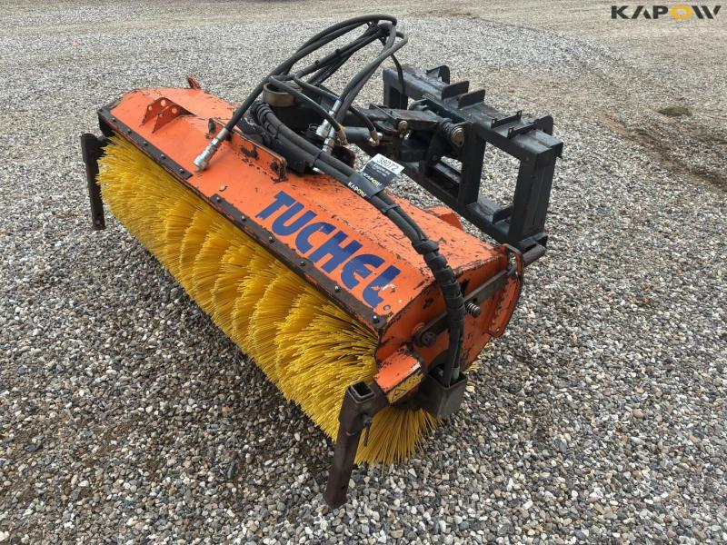 Tuchel plus P1 150H hydraulic broom 1