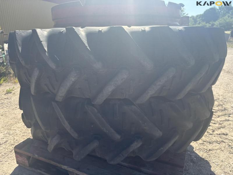 Twin wheels 13.6-38 9