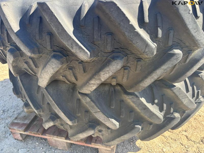 Twin wheels 13.6-38 10