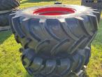 Twin wheels 460/85-30 - new tires 3